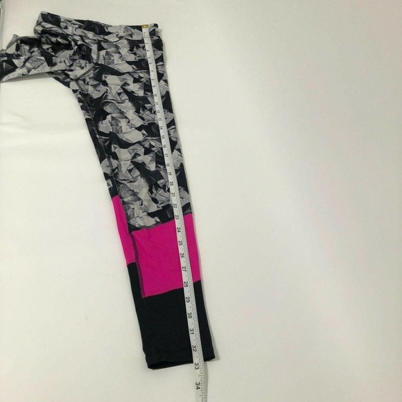 C9 Champion Size Large 10-12 High Waist Black White Geometric Leggings - Picture 8 of 12